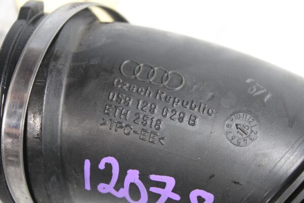 Audi 8R SQ5 Plastic Air Intake hose With Clamps 059129629B