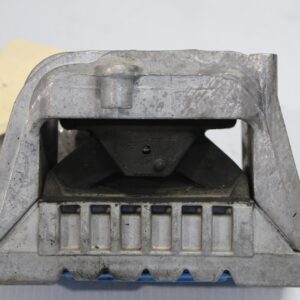 Audi 8P S3 Right Drivers Side Upper Engine Mount Support 1K0199262M - Image 5