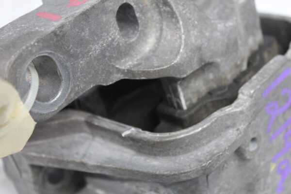 Audi 8P S3 Right Drivers Side Upper Engine Mount Support 1K0199262M