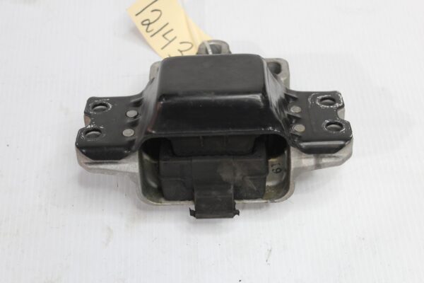 Audi 8P S3 Left Passenger Side Upper Gearbox Transmission Support Mount 1K0199555R