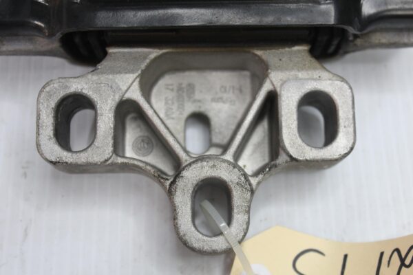 Audi 8P S3 Left Passenger Side Upper Gearbox Transmission Support Mount 1K0199555R