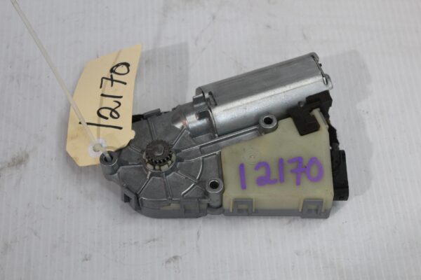Audi 8P A3 S3 RS3 Sunroof Sliding Roof Glass Motor 8P4959591B