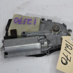 Audi 8P A3 S3 RS3 Sunroof Sliding Roof Glass Motor 8P4959591B - Image 3