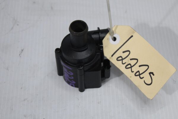 Audi FY Q5 Additional Auxiliary Coolant Water Pump 06H121601N