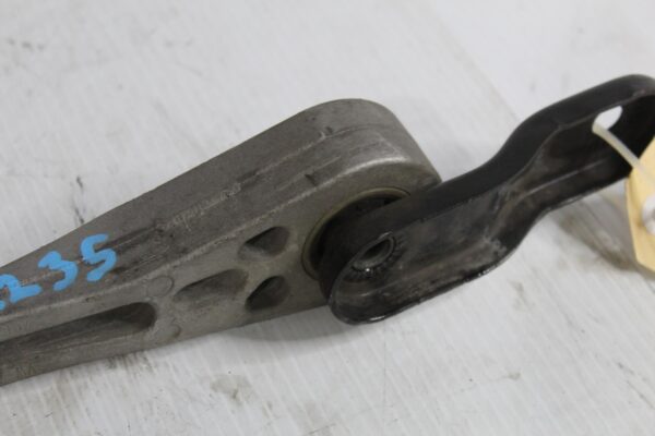 Audi 8P S3 Engine Dogbone Pendulum Mount Support 1K0199855BB, 1K0199855BJ