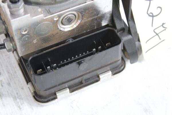 Audi 8V RS3 ABS Pump Control Unit 8V0614517E