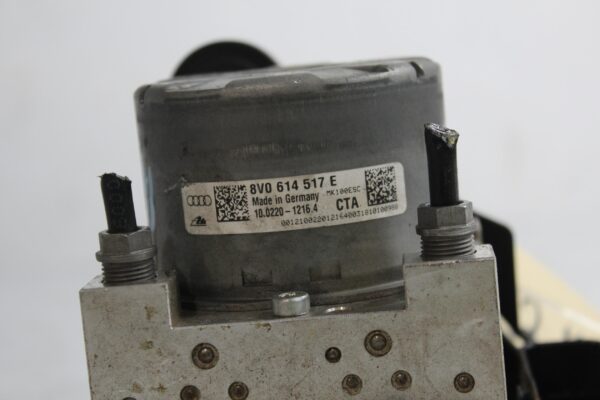 Audi 8V RS3 ABS Pump Control Unit 8V0614517E