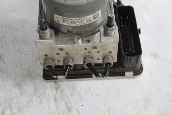 Audi 8V RS3 ABS Pump Control Unit 8V0614517E