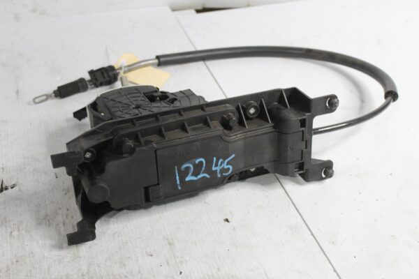 Audi 8V RS3 2.5L DQ500 Gear Selector Mechanism 8V2713023AL, 8V2713023AR