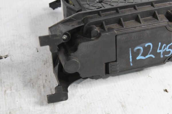 Audi 8V RS3 2.5L DQ500 Gear Selector Mechanism 8V2713023AL, 8V2713023AR