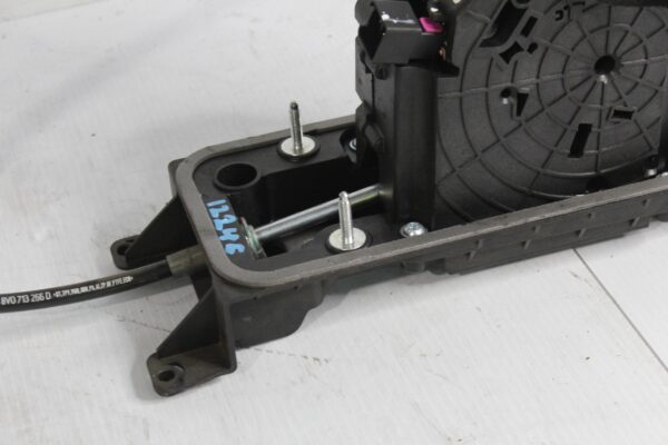 Audi 8V RS3 2.5L DQ500 Gear Selector Mechanism 8V2713023AL, 8V2713023AR