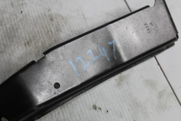 Audi 8T A4 Front Right Fender Guard Wing Support Brace 8T0821136A, 8T0821136G