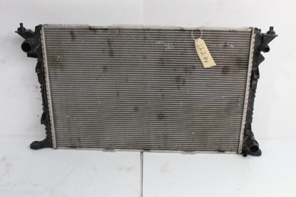 Porsche 95B Macan 3.0L Radiator Coolant For Coolant 9A712125101, 9A712125110