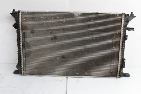 Porsche 95B Macan 3.0L Radiator Coolant For Coolant 9A712125101, 9A712125110