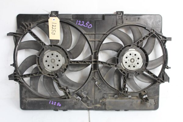 Audi A4 A5 2.0L Radiator Fan Assembly Twin Fan Ring 8K0121003P
