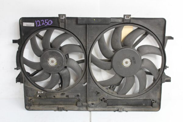 Audi A4 A5 2.0L Radiator Fan Assembly Twin Fan Ring 8K0121003P