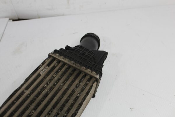 Audi B8 8K 8T A4 A5 1.8l 2.0l Intercooler Charge Air Cooler 8K0145805P