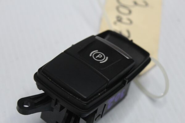BMW F48 X1 Handbrake Button Switch 61319877887, 9877887