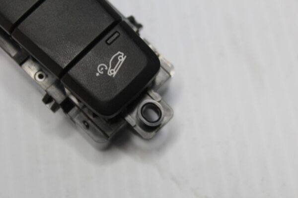 BMW F48 X1 PDC Centre Console Switch Button Unit 61319374834, 9374834