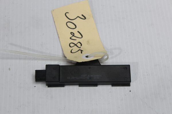 BMW Keyless Entry Antenna Module 922083202