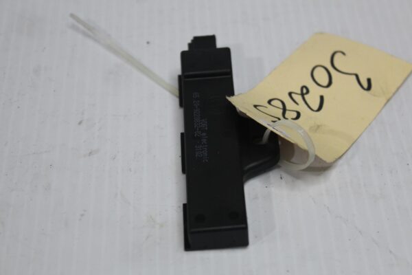 BMW Keyless Entry Antenna Module 922083202