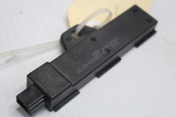 BMW Keyless Entry Antenna Module 922083202