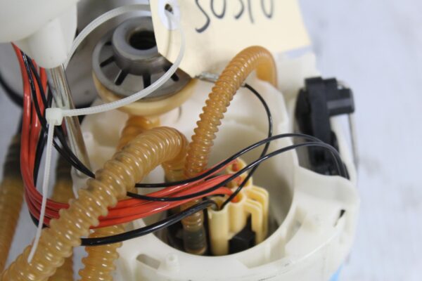 BMW F80 F82 F87 M2 M3 M4 Fuel Pump Assembly 16112284693, 228469305