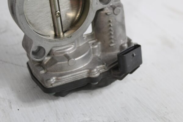 BMW F48 X1 B48 Throttle Body Valve 13547619008