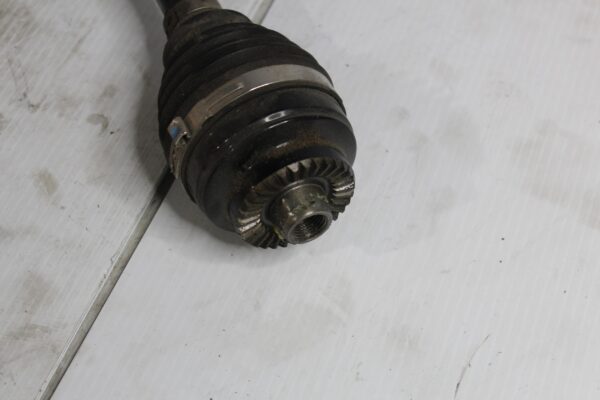 BMW F48 X1 Rear Axle Driveshaft 33207646867, 764686707