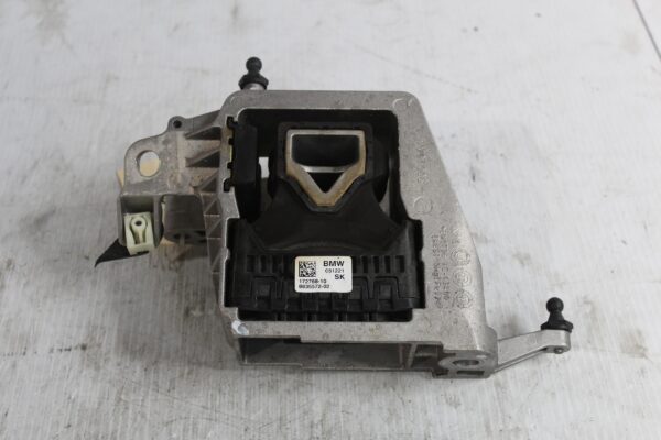 BMW F40 118i B38 Engine Mount 22118835572