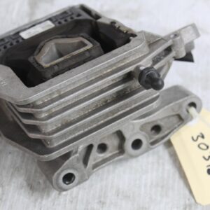 BMW F40 118i B38 Engine Mount 22118835572 - Image 10