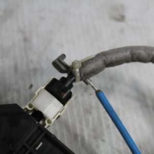 Mercedes Benz W117 C117 CLA Rear Right Door Lock Actuator A2047302835, A0997305600 - Image 13