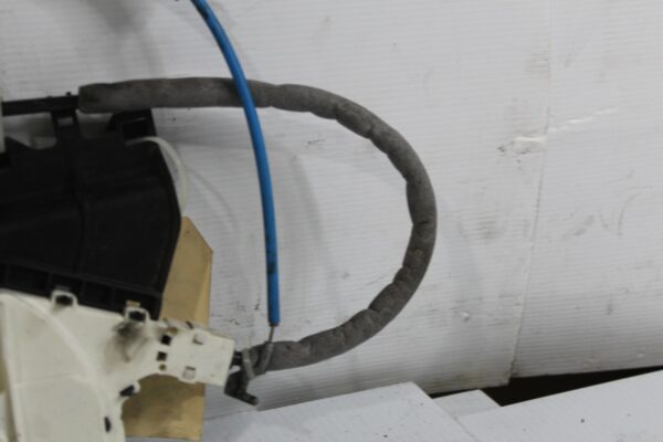 Mercedes Benz W117 C117 CLA Rear Right Door Lock Actuator A2047302835, A0997305600