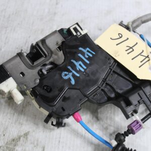 Mercedes Benz W117 C117 CLA Rear Right Door Lock Actuator A2047302835, A0997305600 - Image 10
