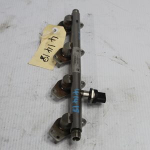 Mercedes Benz W176 W117 A45 CLA45 Fuel Rail A2700701995 - Image 2