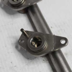 Mercedes Benz W176 W117 A45 CLA45 Fuel Rail A2700701995 - Image 7