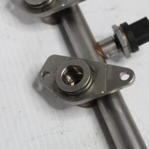 Mercedes Benz W176 W117 A45 CLA45 Fuel Rail A2700701995 - Image 8