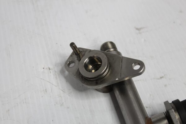 Mercedes Benz W176 W117 A45 CLA45 Fuel Rail A2700701995