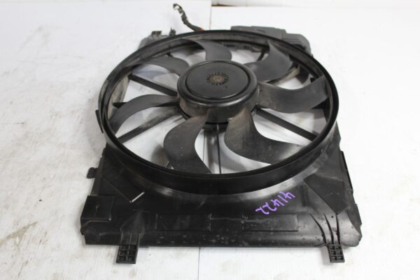 Mercedes Benz W176 W117 A250 CLA250 Radiator Fan w Shroud A2465000064