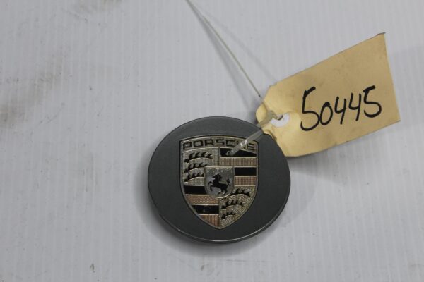 Porsche 955 957 Wheel Centre Cap SILVER 95536130300, 7L5601149