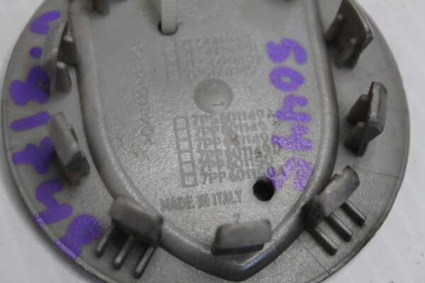 Porsche 955 957 Wheel Centre Cap SILVER 95536130300, 7L5601149