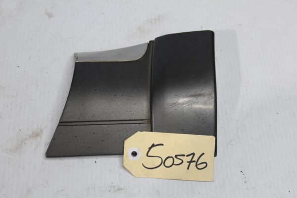 Porsche 957 Cayenne Front Right Lower Fender Mould Trim 95555964202, 7L5854960