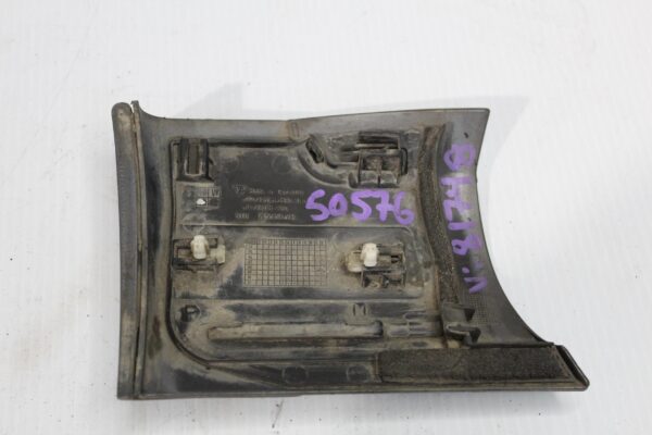 Porsche 957 Cayenne Front Right Lower Fender Mould Trim 95555964202, 7L5854960