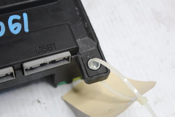 Range Rover L494 Sport Body Control Module Fuse Box LR042132, LR068360