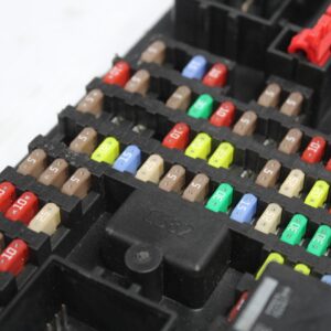 Range Rover L494 Sport Body Control Module Fuse Box LR042132, LR068360 - Image 16