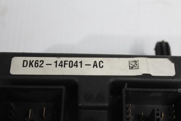 Range Rover L494 Sport Body Control Module Fuse Box LR042132, LR068360