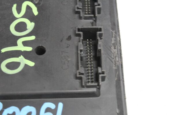 Range Rover L494 Sport Body Control Module Fuse Box LR042132, LR068360