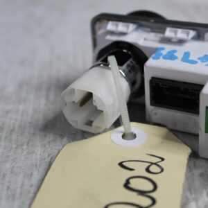 Land Rover L462 Discovery 5 USB 12V AUX Socket LR070583, FW9319E110CA - Image 8