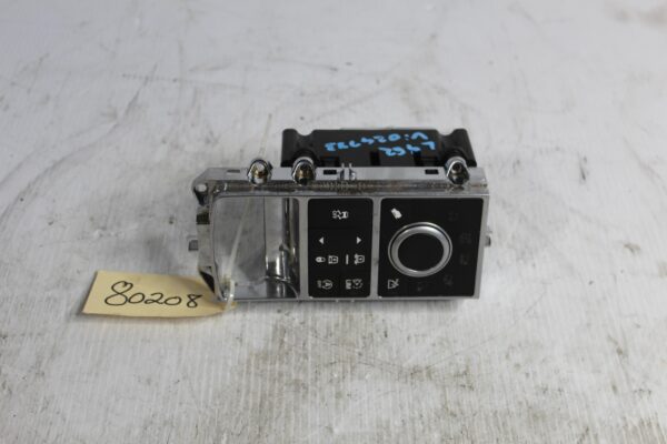 Land Rover L462 Discovery 5 Terrain Chassis Control Switch Unit LR081361