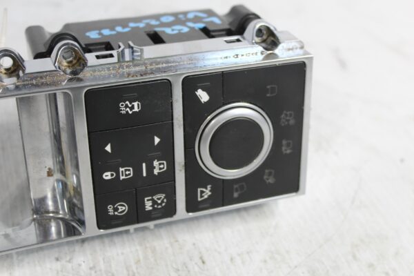 Land Rover L462 Discovery 5 Terrain Chassis Control Switch Unit LR081361
